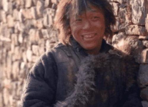 黄勃搞笑着装,装萌扮酷，笑翻全场！