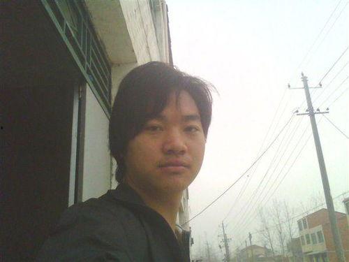 张建伟个人资料,才华横溢的杰出人物，揭秘其非凡人生轨迹